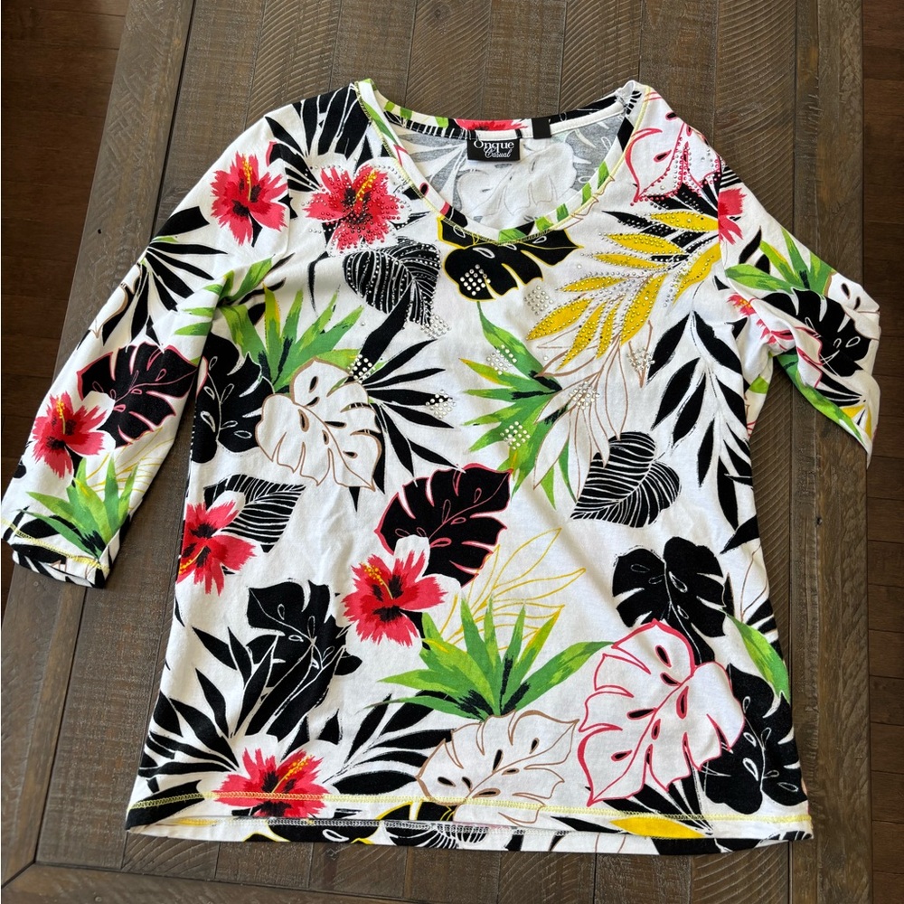 Onque Woman's Top